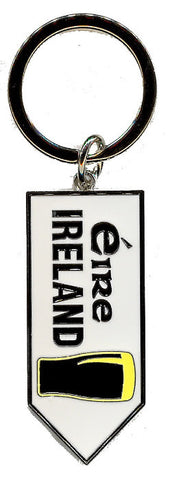 KRRS3 Pint Ireland Road Sign Key Ring